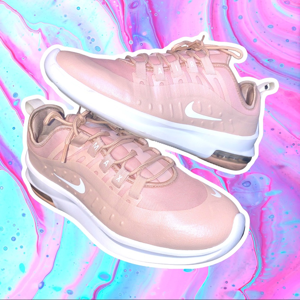 Nike Womens Air Max Axis SIZE 9 - PRE-OWNED